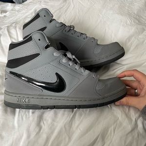 Nike Men’s Prestige 4s